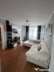 Inchiriez apart cu 3 camere 520 €