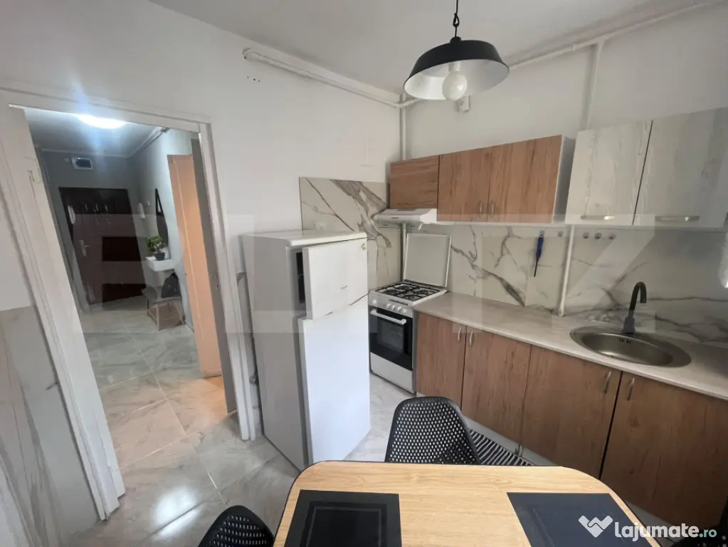 Inchiriez apart cu 3 camere 520 €