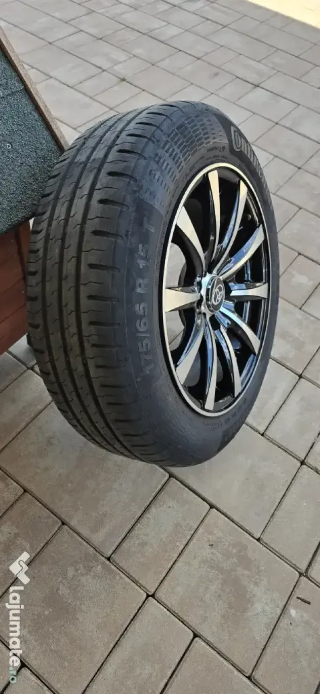 De Vanzare jante aliaj Toyota Yaris R15