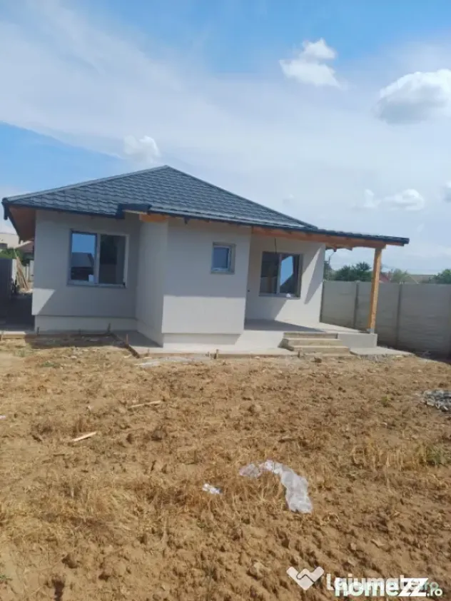 Casa parter, 142.75 mp suprafata utila, 500 mp teren, cartie - Craiova (Dolj)