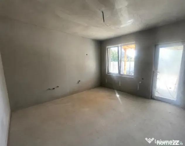 Casa parter, 142.75 mp suprafata utila, 500 mp teren, cartie - Craiova (Dolj)