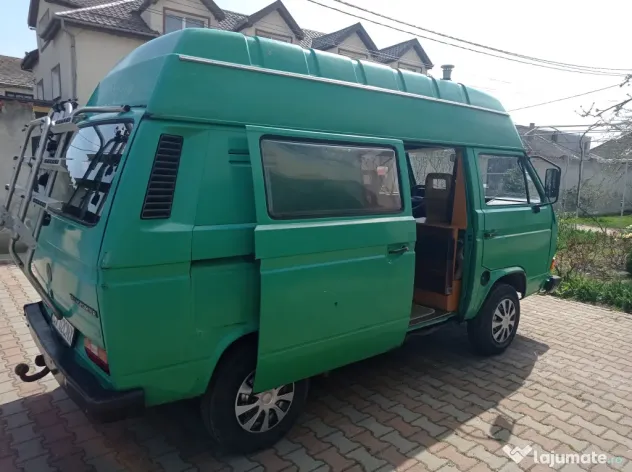 Autorulotă VW Transporter, camper amenajat