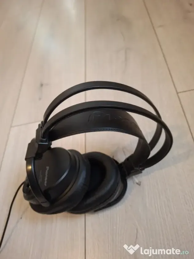 Vand casti audio Pioneer SE-M521