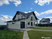 Casă de vânzare, 214 mp, 10 ari teren, Măriței, Dărmăn