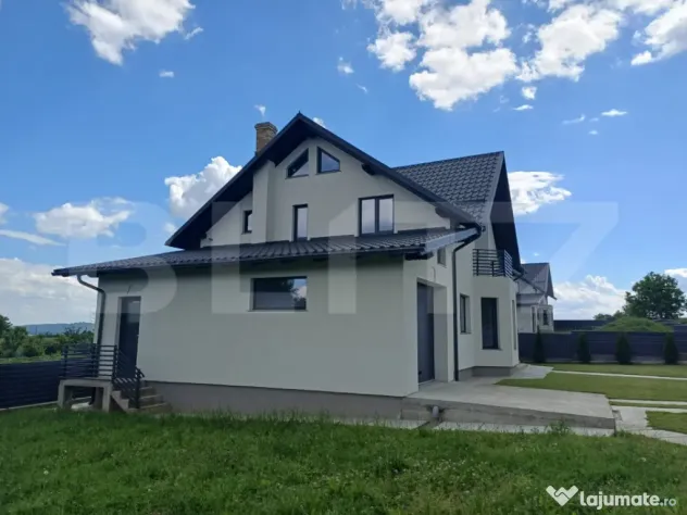 Casă de vânzare, 214 mp, 10 ari teren, Măriței, Dărmăn