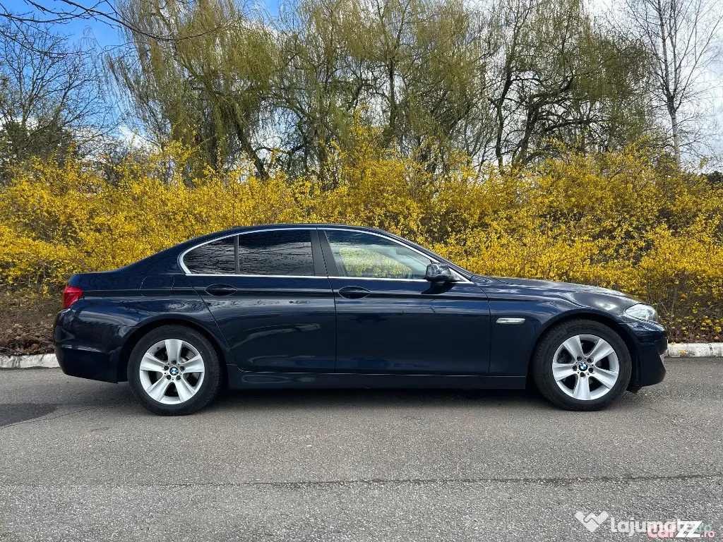 Bmw 520d Automat//182.000 Km//Navi Mare//Bi-xenon//Euro5