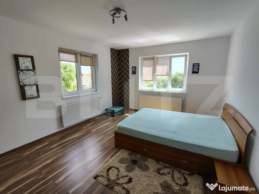 Casa individuala remarcabilă cu 6 camere, 360 mp, teren 447