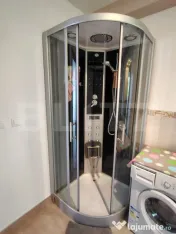 Casa individuala remarcabilă cu 6 camere, 360 mp, teren 447