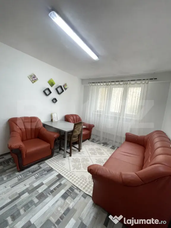 Apartament 2 Camere, Pretabil Spațiu Comercial - Zonă Cent