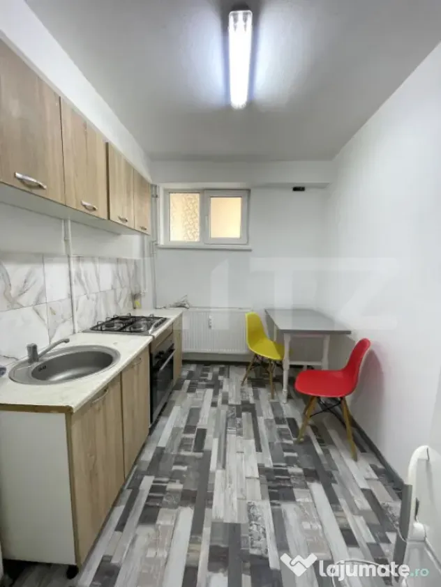 Apartament 2 Camere, Pretabil Spațiu Comercial - Zonă Cent