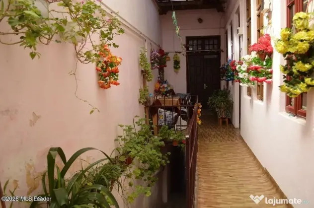 Curtea de Arges - Ultracentral - Casa autentica 180 mp, T...