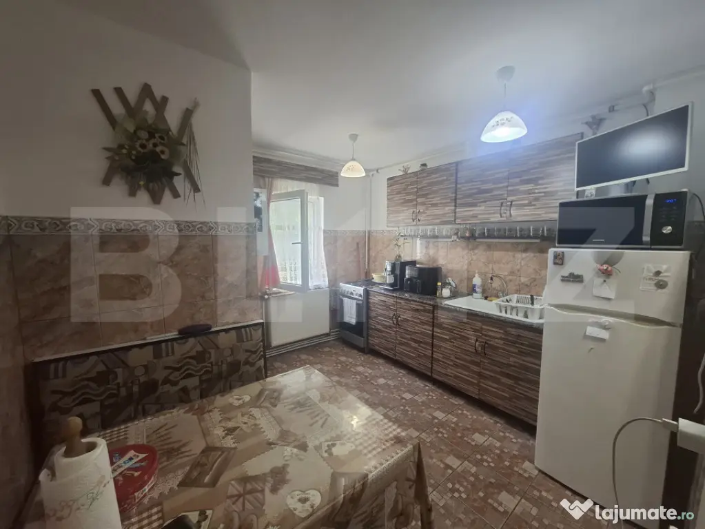 Apartament de vanzare cu 2 camere,52 mp,zona micro 16