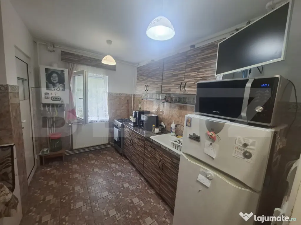 Apartament de vanzare cu 2 camere,52 mp,zona micro 16