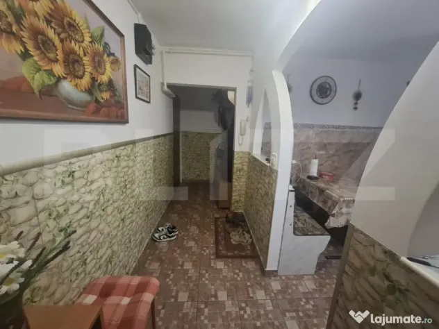 Apartament de vanzare cu 2 camere,52 mp,zona micro 16