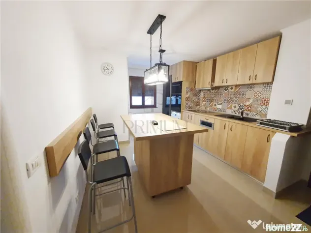 SEMICENTRAL -3CAM -CENTRALA PROPRIE/AC -LIFT -RENOVAT