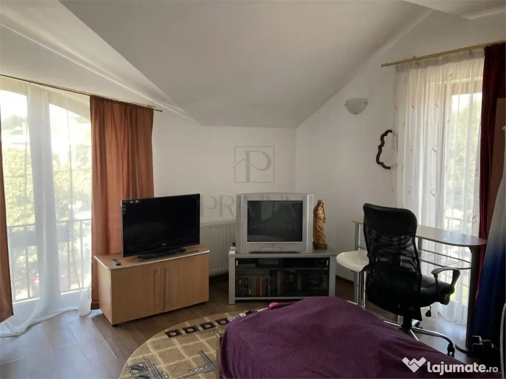 MODERN - DUPLEX SPATIOS - 6 CAM - 3 BAI - 2011 - PARTIAL MOB