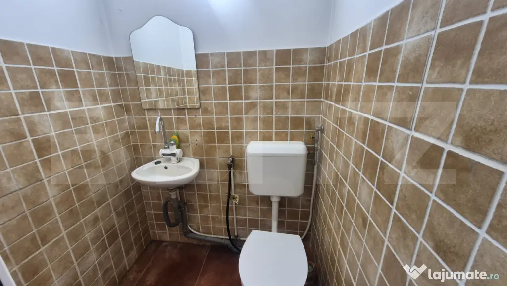 Spatiu comercial de inchiriat, 48,59 mp, Micro 16