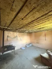 Casa batraneasca renovabila cu teren 22 ari , 10km de Bistri 