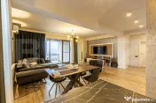 De vânzare | Apartament 3 camere | 102 mp | 2 balcoane | Ul 
