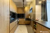 De vânzare | Apartament 3 camere | 102 mp | 2 balcoane | Ul 