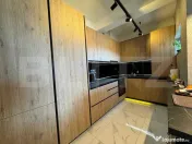 De vânzare | Apartament 3 camere | 102 mp | 2 balcoane | Ul 