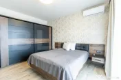 De vânzare | Apartament 3 camere | 102 mp | 2 balcoane | Ul 