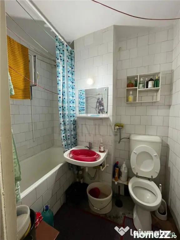 Semicentral - 2 Camere - Etaj intermediar cu LIFT - Bloc izo - Timisoara (Timis)
