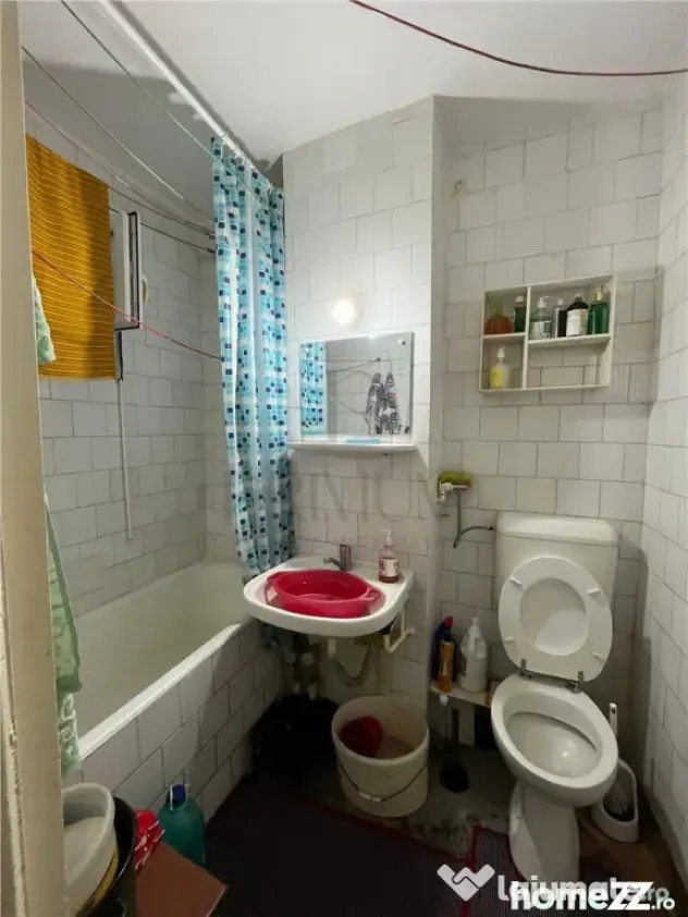 Semicentral - 2 Camere - Etaj intermediar cu LIFT - Bloc izo - Timisoara (Timis)