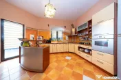 CENTRAL| Resedinta De Vanzare| 600 mp utili| Ideal invest...