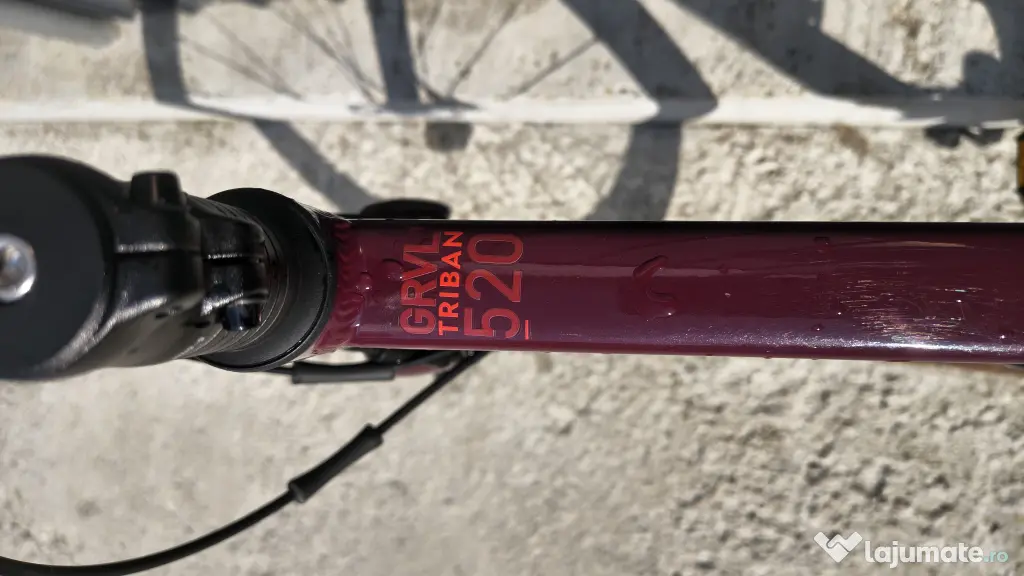 Bicicleta Gravel Triban 520 subcompact Shimano 105, 10,7KG, cadru M (nu Cube)