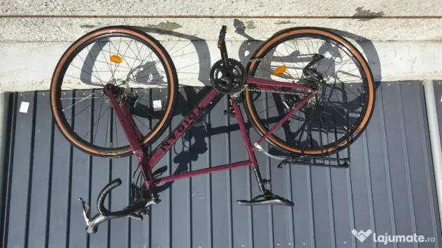Bicicleta Gravel Triban 520 subcompact Shimano 105, 10,7KG, cadru M (nu Cube)