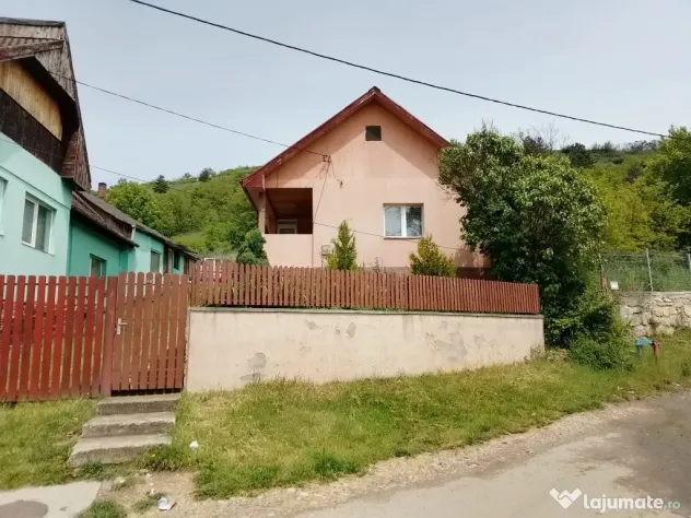 Casă de vânzare în Suceagu, Cluj