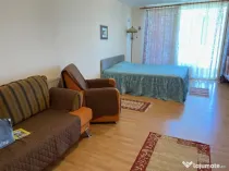 de inchiriat garsoniera minim un an