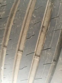 Vând 4 cauciucuri debica 205/55/R16