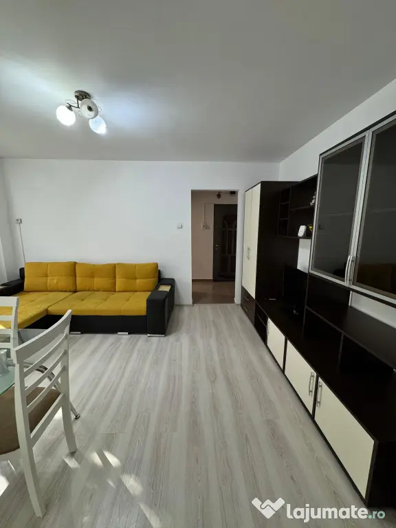 Proprietar închiriez apart. 2 camere renovat recent etaj 2 - zona Orizont