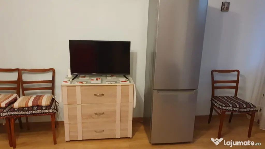 Aparatorii patriei turnu magurele etaj 5