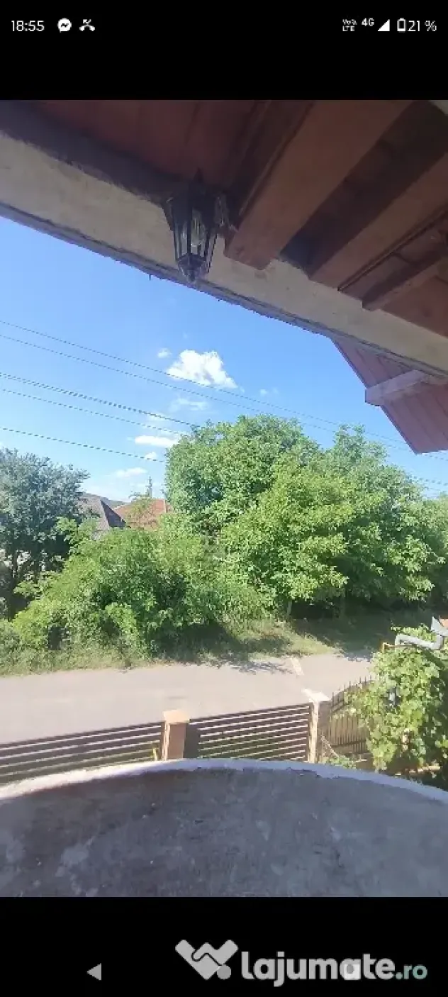 Casă de vânzare