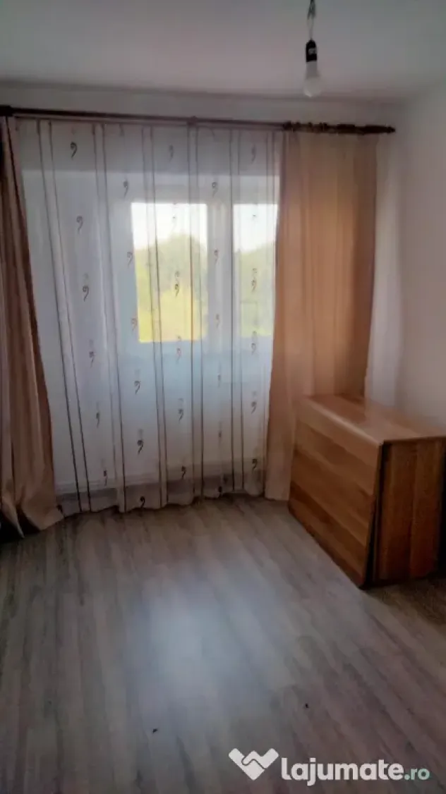 Ofer spre închiriere