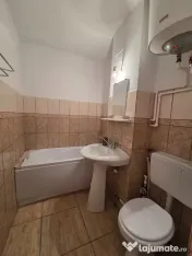 Inchiriem Garsoniera decomandata Zona Obor-Profi