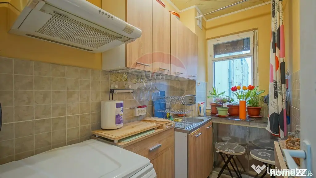De vânzare apartament 2 camere, etaj 1, Electroprecizia - Sacele (Brasov)