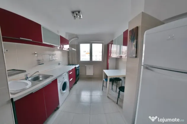 Chirie apartement 3 camere PROPRIETAR et.9 din 10 decomodat
