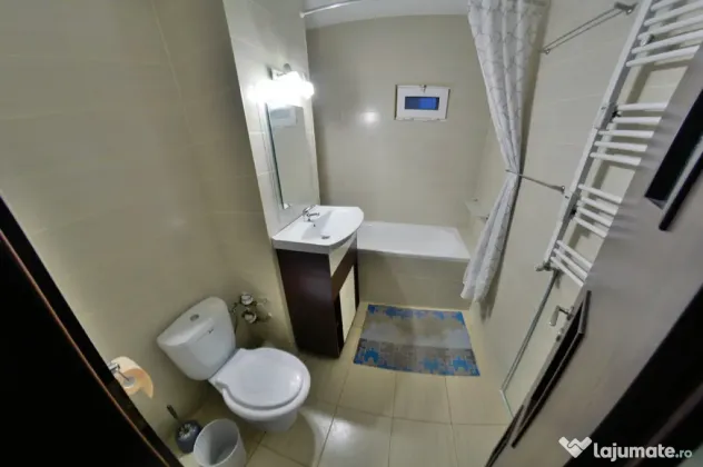 Chirie apartement 3 camere PROPRIETAR et.9 din 10 decomodat