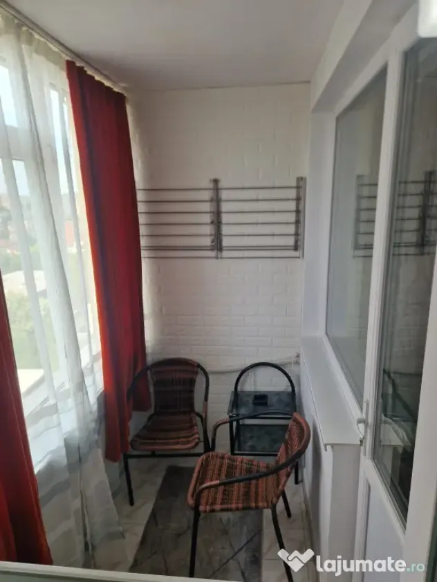 Închiriez garsonieră
