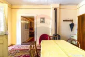 Casă tradițională cu teren de 1.995 mp în Jibert, | C...