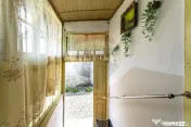 Casă tradițională cu teren de 1.995 mp în Jibert, | C...
