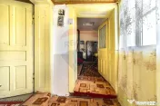Casă tradițională cu teren de 1.995 mp în Jibert, | C...