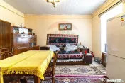 Casă tradițională cu teren de 1.995 mp în Jibert, | C...
