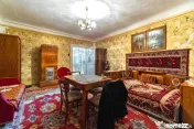 Casă tradițională cu teren de 1.995 mp în Jibert, | C...