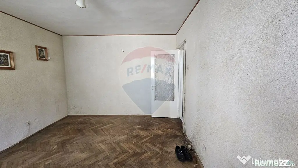 Apartament cu 2 camere, etaj 1 în zona George Enescu, Su...