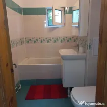 ÎNCHIRIEZ APARTAMENT 2 CAMERE